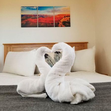 072A Affordable Getaway Near South Rim Sleeps 4- No Kitchenette Villa Valle Kültér fotó